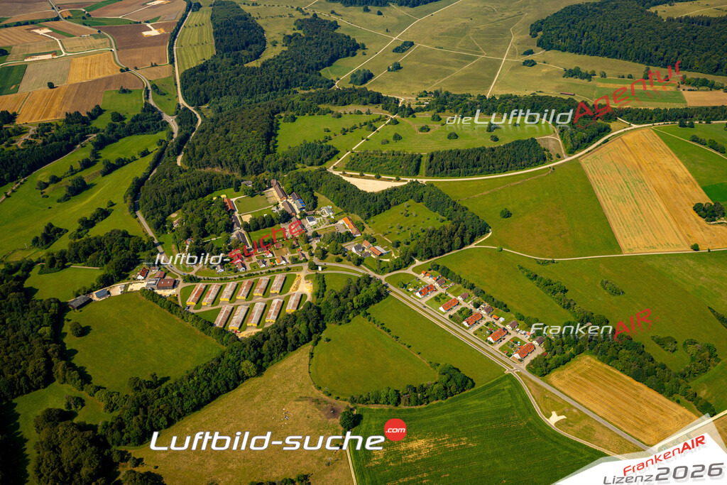 Das Luftbild zeigt : Breithülen Heroldstatt - Die Luftaufnahme wurde 2024 vom UL-Flugzeug aus erstellt ( keine Drohne ) - Hochauflösende Luftaufnahme - Für grossformatige Ausdrucke geeignet. Die Geschenkidee !Mit Lizenz und Bildrechte bestellbar