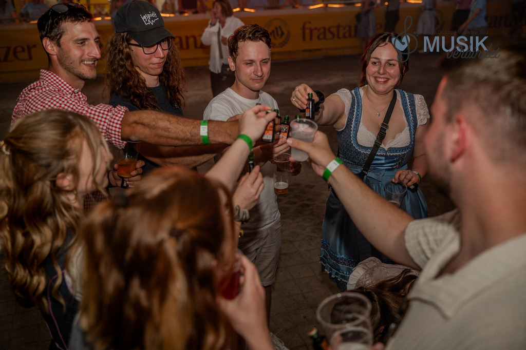 DSC_3185 | "Fussifoto.com – Ihr Ansprechpartner für hochwertige Fotografie! Entdecken Sie kreative Bilder und professionelle Dienstleistungen. Kontaktieren Sie uns für Ihre Projekte!"