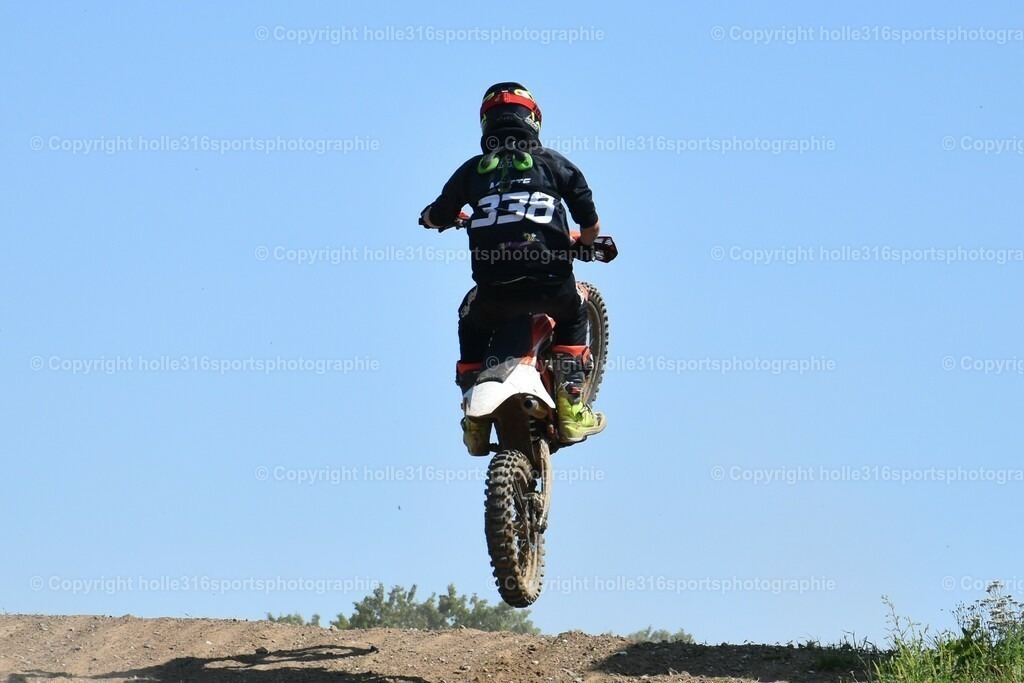 DSC_0014 (2) | Sportfotografie , Motorsport, Motoross, Reitsport, Mointainbike, Enduro,
Landschaft , Outdoor, Eventfotografie, Landschaft, Bilder online bestellen - Realisiert mit Pictrs.com