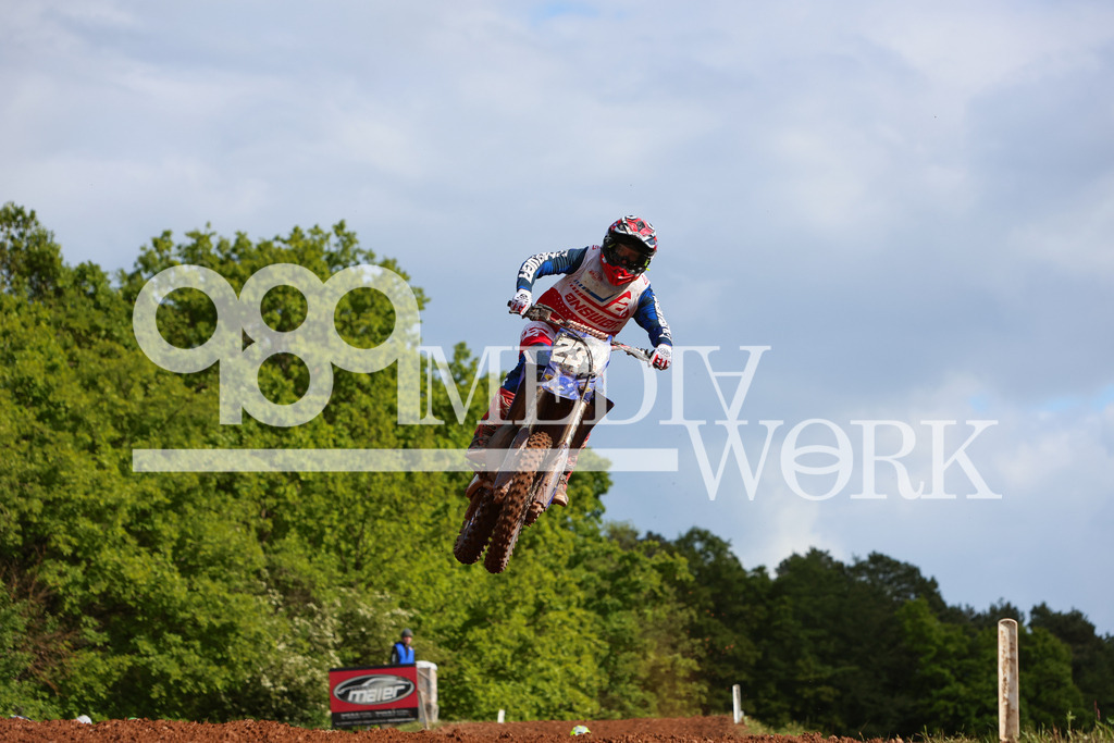 5E6A1012 | 989 MEDIAWORK