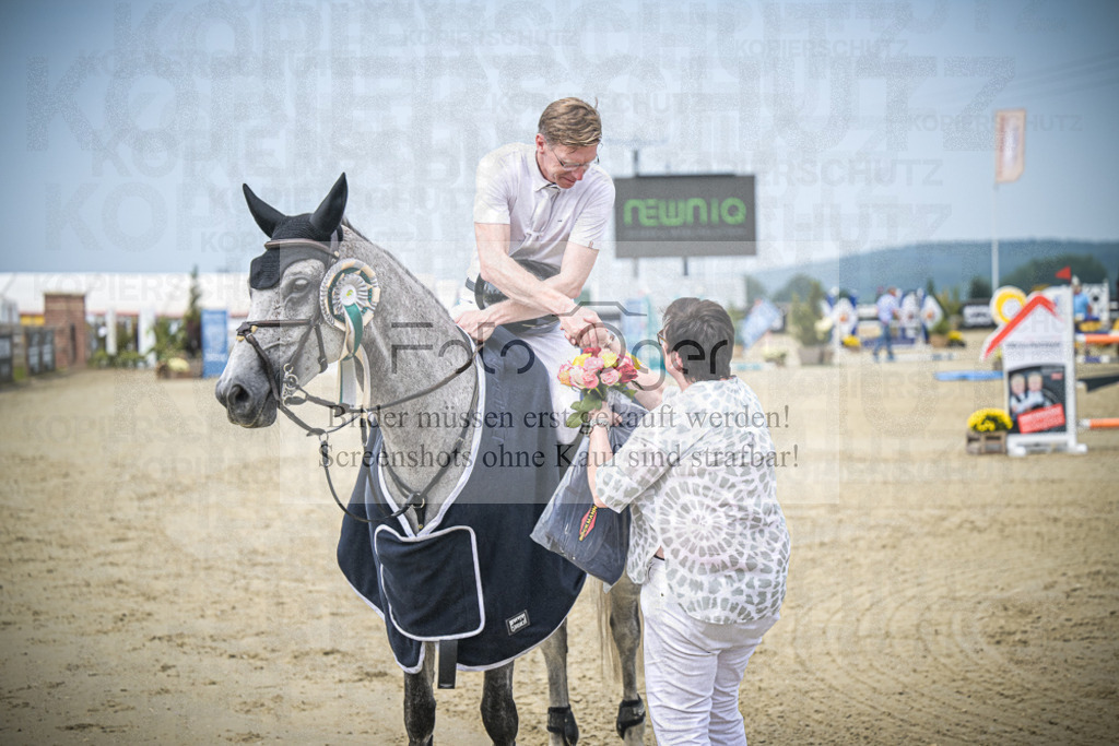 DOS_0018 | Entdecke hochwertige Reitturnierfotos von Foto Oger. Professionell, emotional und authentisch – jetzt Lieblingsmomente im Shop bestellen.Deutschlandweite Turnierfotografie. - Realisiert mit Pictrs.com