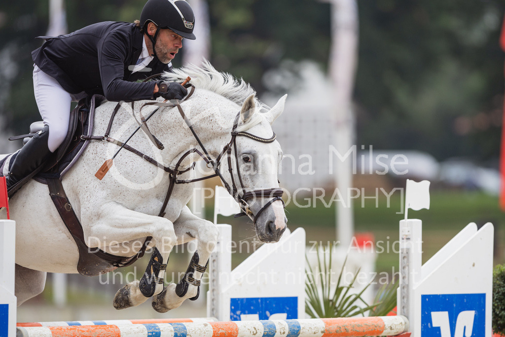 230730_BHO_M2-Spr_1-435 | Deine schönsten Turniermomente als professionelle Fotos! Entdecke hochwertige Pferdesport-Fotografie im Online-Shop. Jetzt Fotos finden & bestellen!