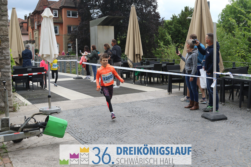 AOK Junior Cup 400m | 3Königslauf 2022 AOK Junior Cup 400m - Realisiert mit Pictrs.com