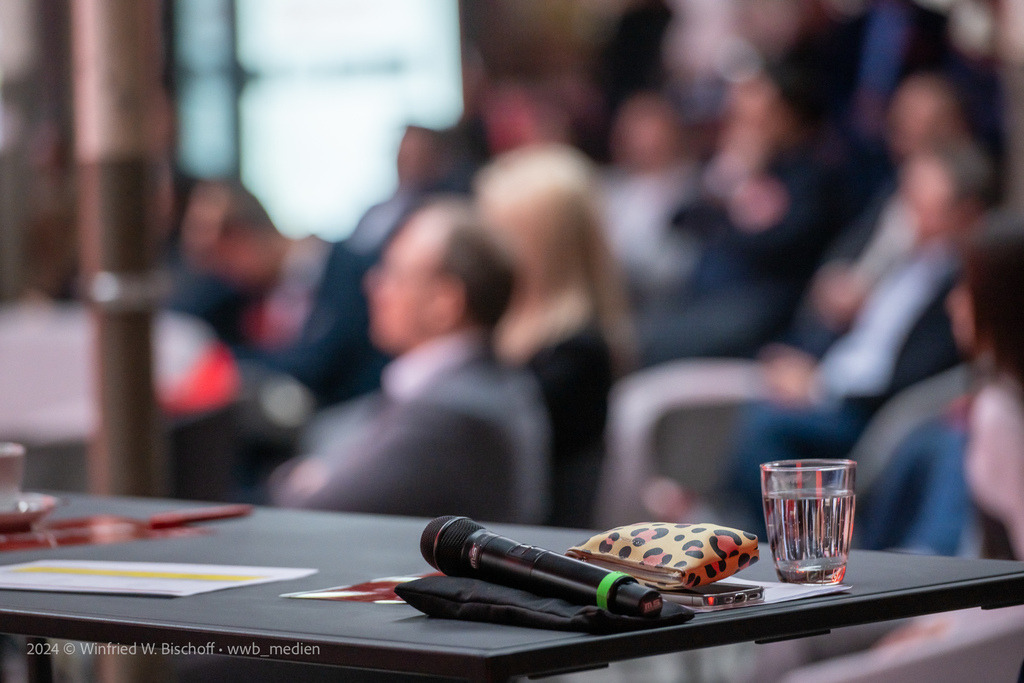 wwb_2220 | <Fotografie> <Video> <Film> <Winfried Bischoff> - Realisiert mit Pictrs.com