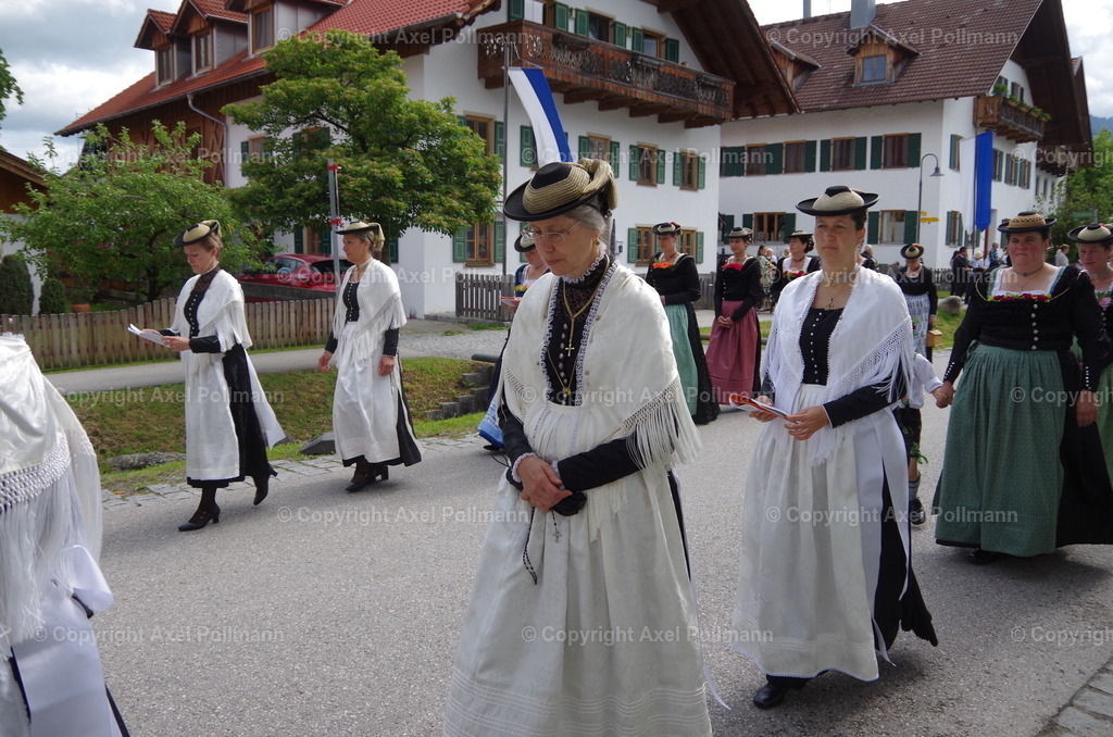 IMGP6641 | fotografiert von Axel PollmannLeonhardi Wallfahrt Benediktbeuern und Murnau, Fronleichnam, Fasching, Landschaft im Loisachtal und Benediktbeuern  - Realisiert mit Pictrs.com