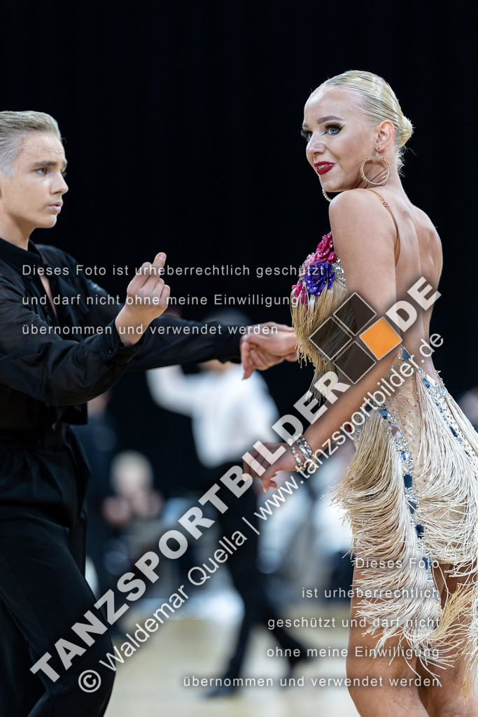 20240309-10496 | Hier finden Sie Tanz Bilder vom Latein und Standard Formationen tanzen. Sportbilder vom Tanzsport. Schöne Fotos und von Weltmeisterschaft, Europameisterschaft, Bundesliga, Regionalliga, Oberliga und Landesliga sowie von GOC Stuttgart, DanceComp, WM Bremen
