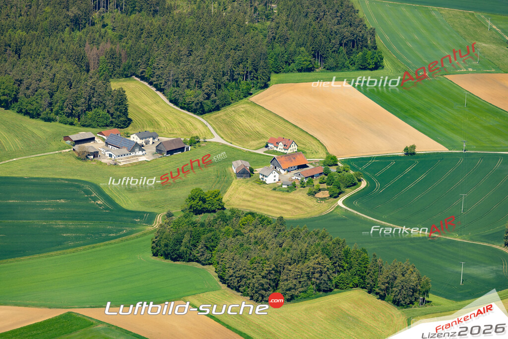 Schöne Luftaufnahme als Geschenk in Hainhof Kastl - Die Luftbildaufnahme wurde 2025 vom UL-Flugzeug heraus erstellt ( keine Drohne ) - Hochauflösende Luftaufnahme -Nicht vergleichbar mit Google Maps oder Satelittenbilder- Die Geschenkidee !Mit Lizenz und Bildrechte bestellbar