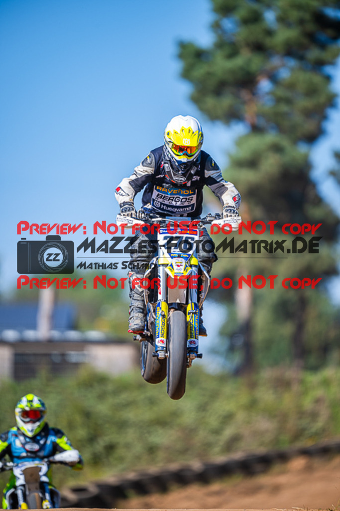 MaZZes_FotoMatrix_230916_1707 | S4