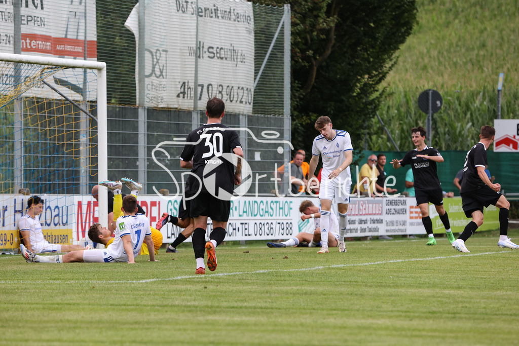 FC Pipinsried - FC Deisenhofen | Jubel nach 2-1 durch Fabian BENKO (FCP #20)
