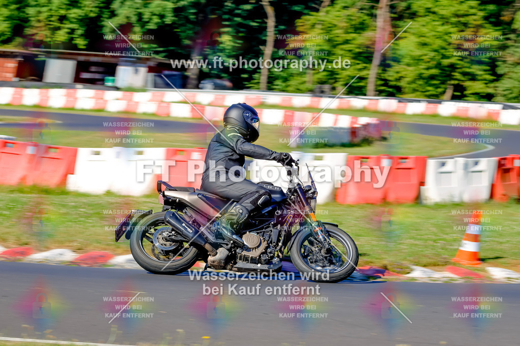 _MOT5270 | Hier findet Ihr Bilder von Touristenfahrten auf der Nürburgring Nordschleife oder von anderen Veranstaltungen die ich besucht habe. Viel Spass beim Durch Schauen 