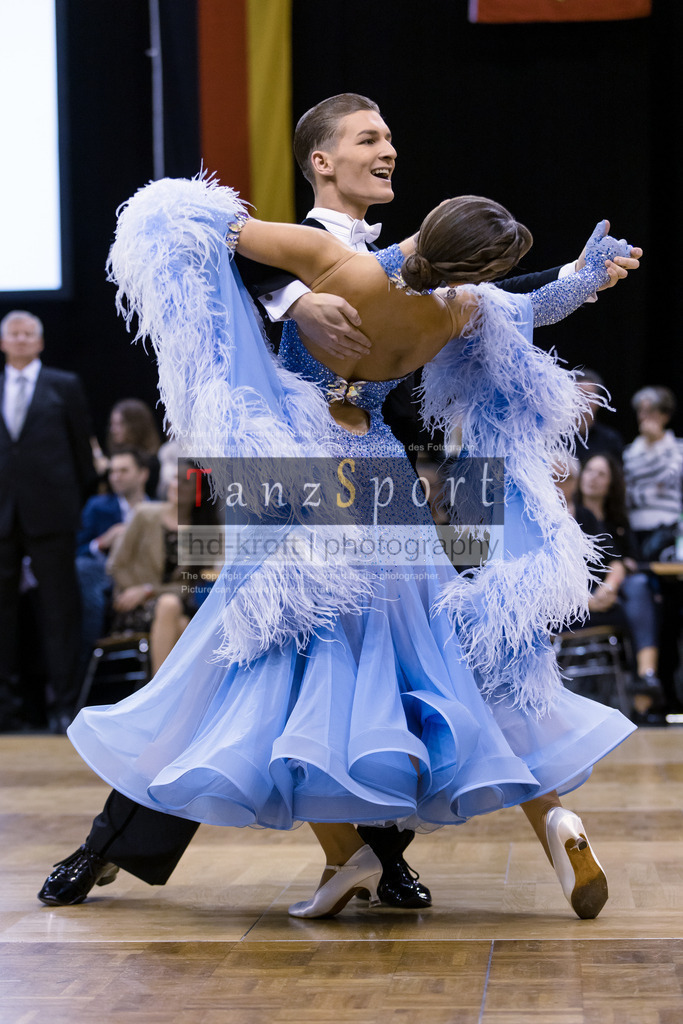 20241102_DM_HGR_Std_09749 | Tanzsportbilder, Standardtanz, Lateintanz, WDSF, DTV, LTVB, dancecomp, goc, hessen tanzt, blaues band der spree, walzer, tango, wiener walzer, slowfox, quickstepp, samba, rumba, cha-cha-cha, paso doble. jive, hd-kroft photography, turniertanzsport