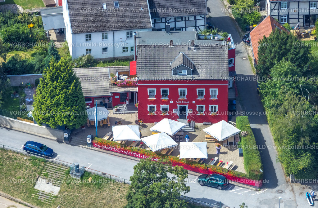 Essen220802873Kettwig | Luftbild, Gasthaus Alte Fähre, rote Fassade, Kettwig, Essen, Ruhrgebiet, Nordrhein-Westfalen, Deutschland