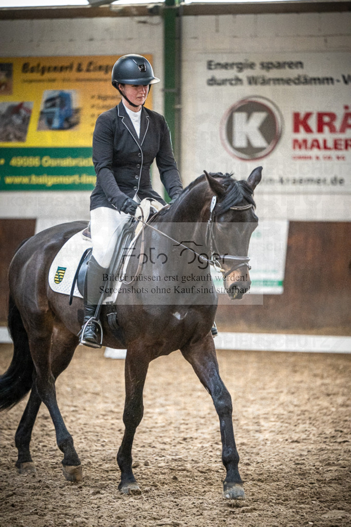 DOS_0571 | Entdecke hochwertige Reitturnierfotos von Foto Oger. Professionell, emotional und authentisch – jetzt Lieblingsmomente im Shop bestellen.Deutschlandweite Turnierfotografie. - Realisiert mit Pictrs.com