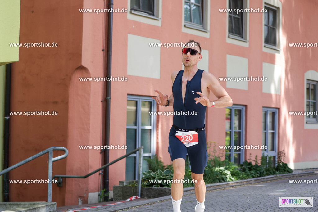 KSZ_7089 | Stadttriathlon Erding 2025. #yourpictrs #sportshot_your_pictrs @Sportshotphotography #stadttriathlonerding Copyright: www.sportshot.de