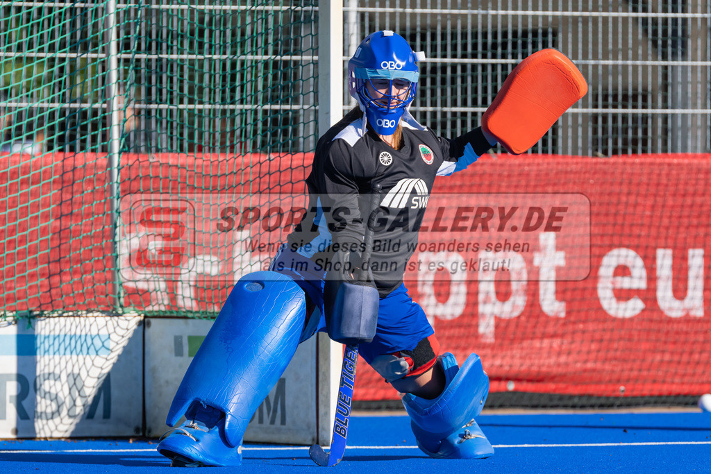 HK_20221009_100621 | 2. Bundesliga Damen Crefelder HTC - Hannover 78 am 9.10.2022 Crefelder HTC, Krefeld , Luise Christine Gertrud Schuba Torfrau ( Crefelder HTC #31 )