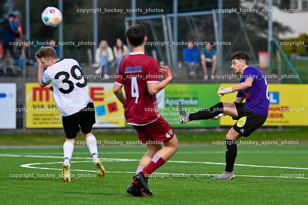 SV Spittal vs. VST Völkermarkt 5.4.2024 | #39 Fabian Hoi SV Spittal, #4 Johannes Schmutzer VST Völkermarkt, #22 Philip Luschin VST Völkermarkt, SV Spittal vs. VST Völkermarkt 5.4.2024, SV Spittal vs. VST Völkermarkt am 05.04.2024 in Spittal an der Drau (Goldeck Stadion), Austria, (Photo by Bernd Stefan)
