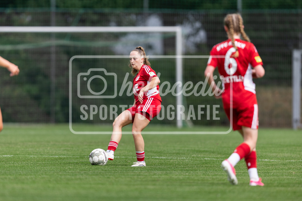 Fußball I Frauen I Testspiel I SpVg Aurich - DJK Arminia Ibbenbüren I 15340 | realhellocedii - Realisiert mit Pictrs.com