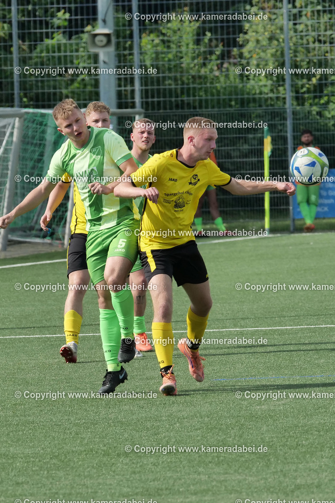 Fußball : Bezirksliga : SV 08/29 Friedrichsfeld - Borusia Veen am 10.05.2026 in Voerde Friedrichsfeld | Fußball : Bezirksliga : SV 08/29 Friedrichsfeld - Borusia Veen am 10.05.2026 in Voerde Friedrichsfeld - Realisiert mit Pictrs.com