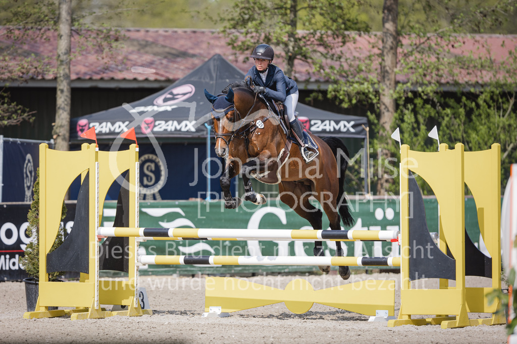 220426_Mühlen_SprPfA2-232 | Late Entry Mühlen
26.04.2022
02 Springpferde-A** 4-6j