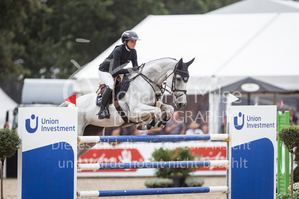 240906_BuCha_GP-623 | Deine schönsten Turniermomente als professionelle Fotos! Entdecke hochwertige Pferdesport-Fotografie im Online-Shop. Jetzt Fotos finden & bestellen!