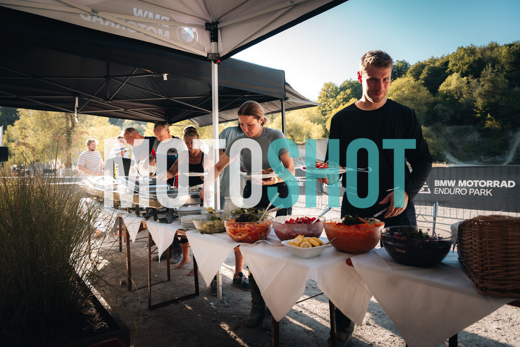 MOTOSHOT_BIKESDIRT_BBQ_007_JH_06541 | MOTOSHOT