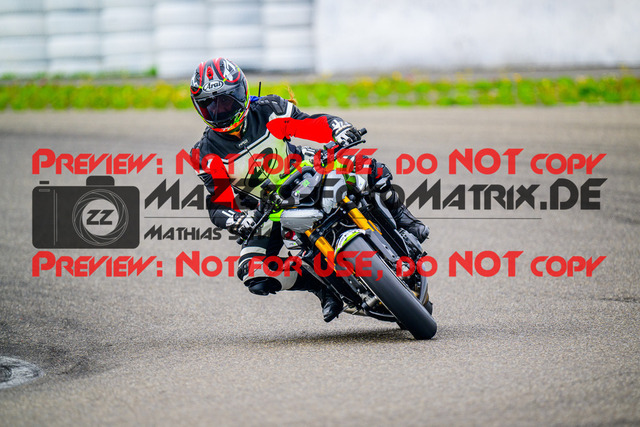 MaZZes_FotoMatrix_240804_6007705_2421 | Fotograf Mathias Schmid
Sportfotograf,
Eventfotograf,
Hochzeitsfotograf,
Portraitfotograf