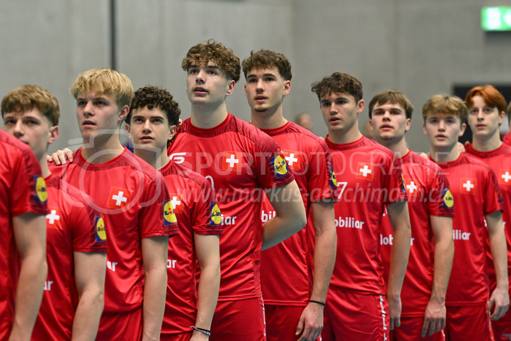 Switzerland B U19 vs Finland U19 - 2. February 2024 | Switzerland B U19 vs Finland U19
U19 Men International Matches in Switzerland
GoEasy Arena, Siggenthal Station
Players of Team Switzerland during the national anthem.
Credit: Markus Aeschimann | <a href="https://www.markus-aeschimann.ch">Sportfotografie Markus Aeschimann</a> | <a href="https://www.instagram.com/sportfotografie.aeschimann">@sportfotografie.aeschimann</a> - Realisiert mit Pictrs.com