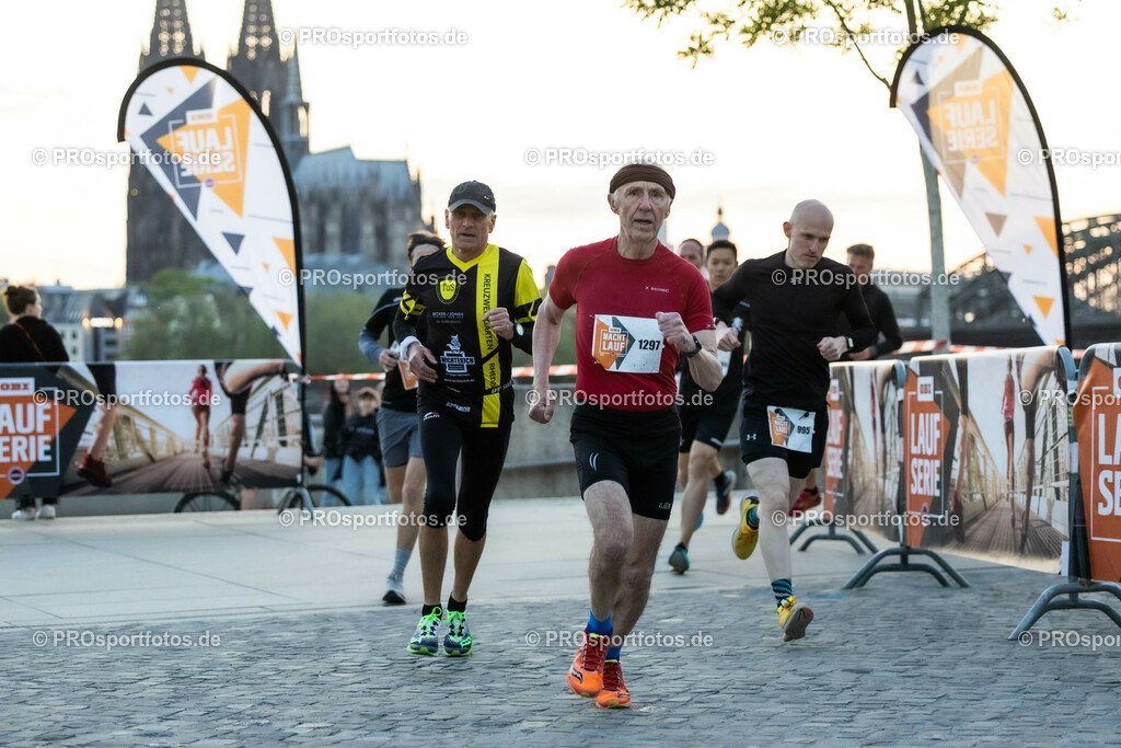 16. OBI Nachtlauf des ASV Koeln; Koeln, 17.05.23 | Impressionen vom 16. OBI Nachtlauf des ASV Koeln am 17.05.23 an Rheinpromenade und Tanzbrunnen in Koeln (Deutschland). Foto: BEAUTIFUL SPORTS/Ulrich Fassbender