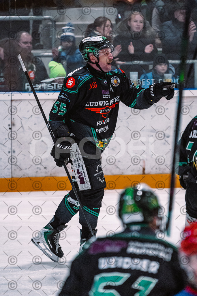 Alligators_vs_Peiting_04_01_2026-096 | Höchstadt Alligators Fotogalerie: Eishockey-Action aus Franken. Professionelle Spielfotos, Portraits & Stadionbilder zum Download. Jetzt entdecken! - Realisiert mit Pictrs.com