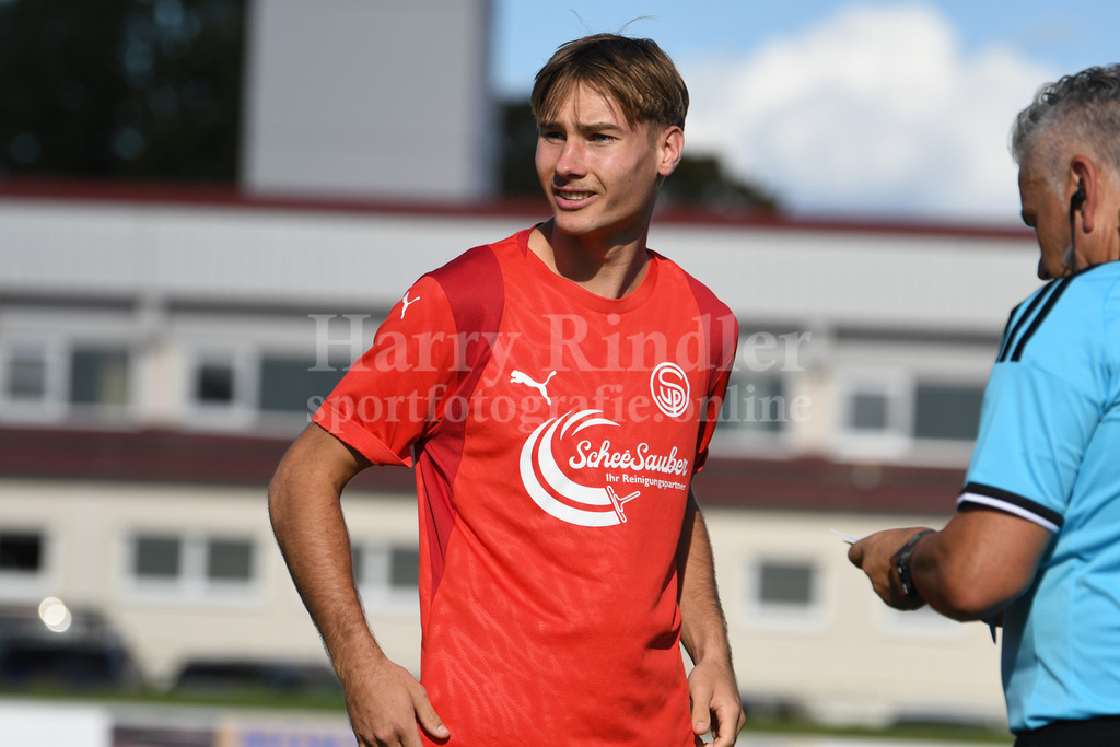 SpVgg Plattling : SpVgg GW Deggendorf | Rafael Oslislo (SpVgg Plattling) - Realisiert mit Pictrs.com