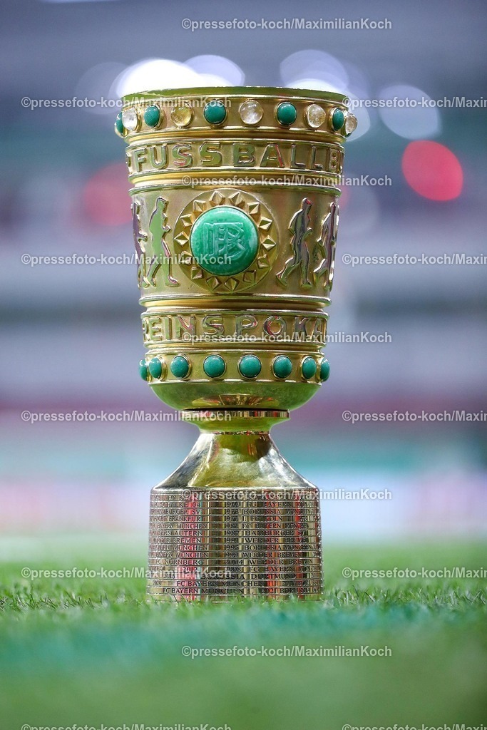 DFB05022502149 | 05.02.2025, Fußball, DFB-Pokal Viertelfinale, Bayer 04 Leverkusen - 1.FC Köln, BayArena, Saison 2024 2025: Der Pokal in NahaufnahmeDFB regulations prohibit any use of photographs as image sequences and or quasi-video.