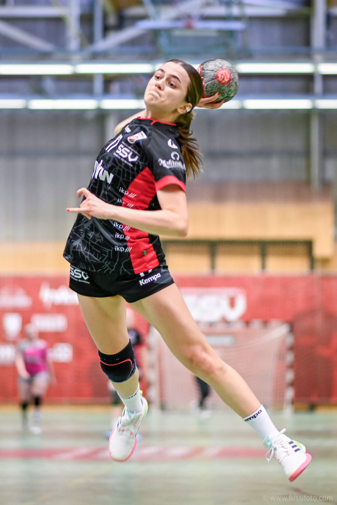 _DSC9223 | "Fussifoto.com – Ihr Ansprechpartner für hochwertige Fotografie! Entdecken Sie kreative Bilder und professionelle Dienstleistungen. Kontaktieren Sie uns für Ihre Projekte!"