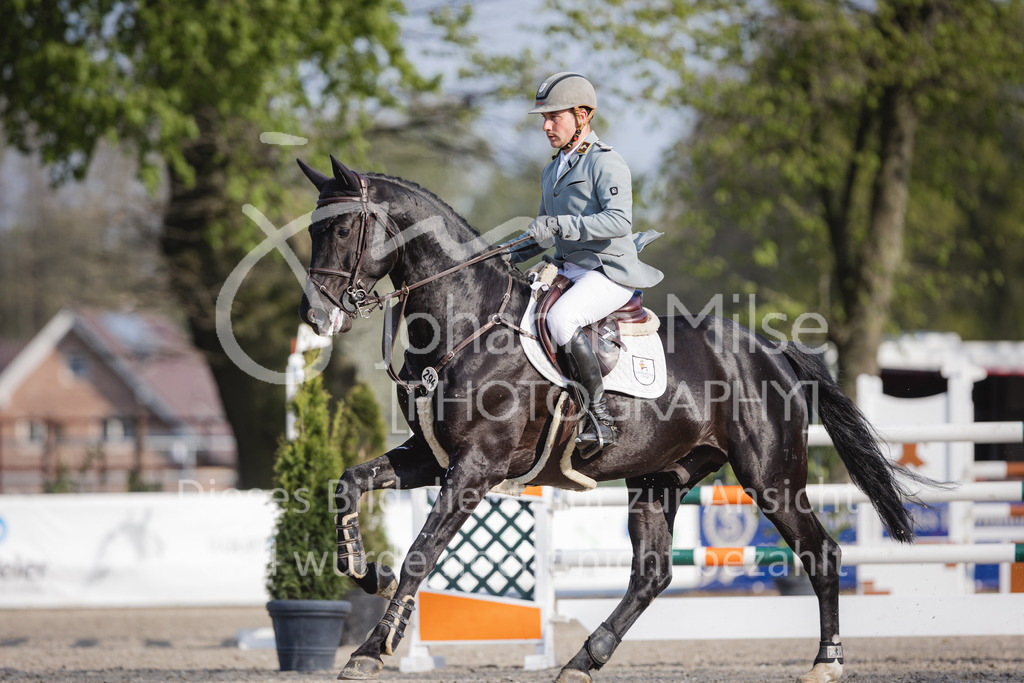 220426_Mühlen_05SprgPf-M-554 | Mühlen Late Entry
26.04.2022
05 Springpferdeprüfung Kl.M* 5-7j.