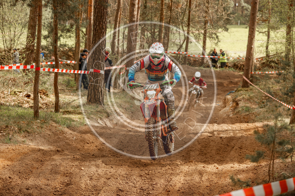 4TaktLauf1-478 | koppe-media - Realisiert mit Pictrs.com