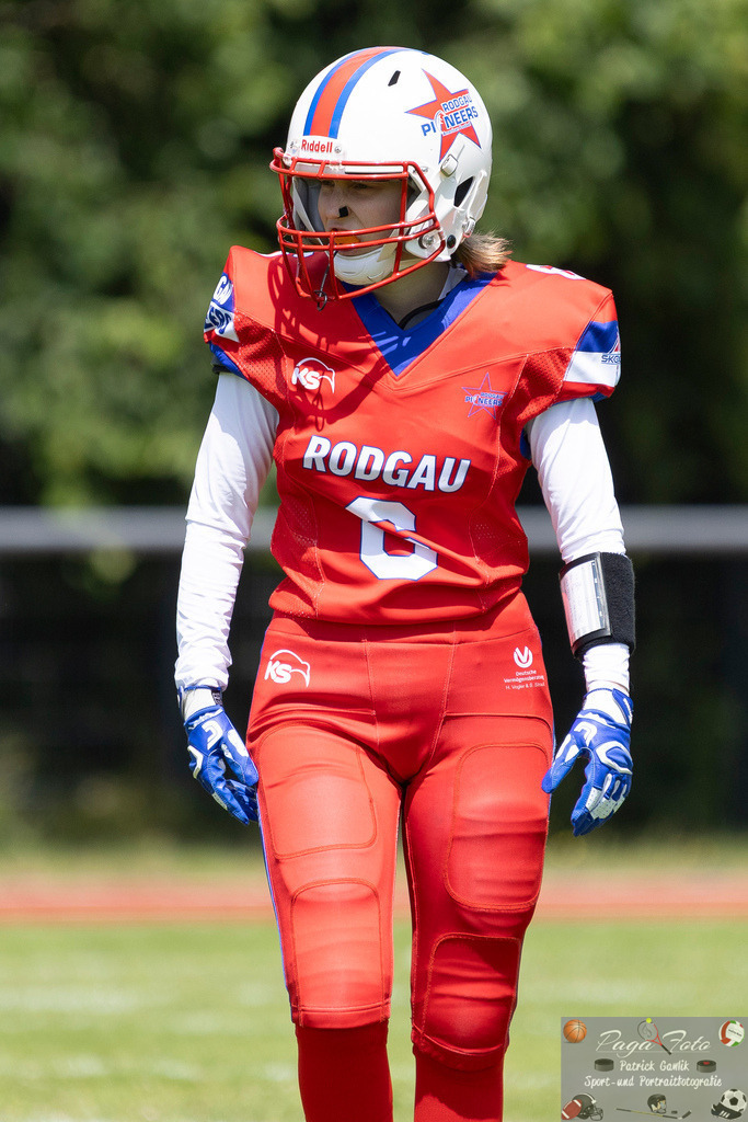 GFLW 1: German Football League Women 1: Rodgau Pioneers Ladies - Stuttgart Scorpions Sisters, 07.06.2026 | Lara Konrath (Rodgau Pioneers Ladies #6), Freisteller, Portrait / Porträt, Rodgau Pioneers Ladies - Stuttgart Scorpions Sisters, Rodgau, Maingau-Energie-Stadion "Am Weichsee", 7.6.2026 - Realisiert mit Pictrs.com