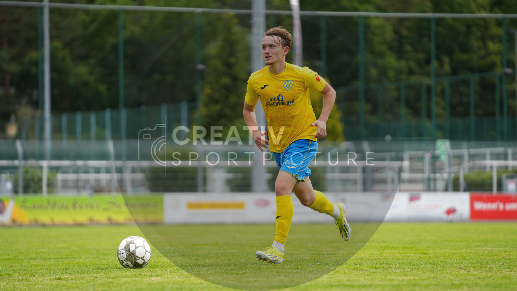 Fußball, Herren, Saison 2025/2026, 3. Luckenwalder Turmpokal, Werner-Seelenbinder-Stadion Luckenwalde, Spiel: FSV 63 Luckenwalde vs. 1.FC Union Berlin U19,  | Fußball, Herren, Saison 2025/2026, 3. Luckenwalder Turmpokal, Werner-Seelenbinder-Stadion Luckenwalde, Spiel: FSV 63 Luckenwalde vs. 1.FC Union Berlin U19,  Im Bild: Remo Merke (Luckenwalde) - Realisiert mit Pictrs.com