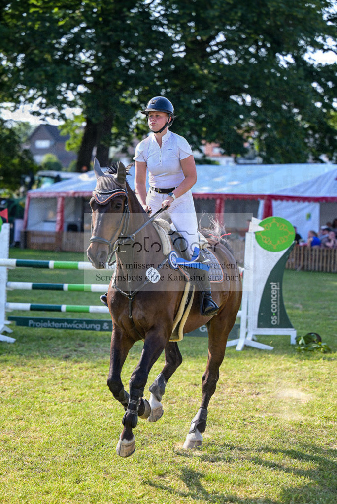 Reitturnier Voxtrup | Entdecke hochwertige Reitturnierfotos von Foto Oger. Professionell, emotional und authentisch – jetzt Lieblingsmomente im Shop bestellen.Deutschlandweite Turnierfotografie. - Realisiert mit Pictrs.com
