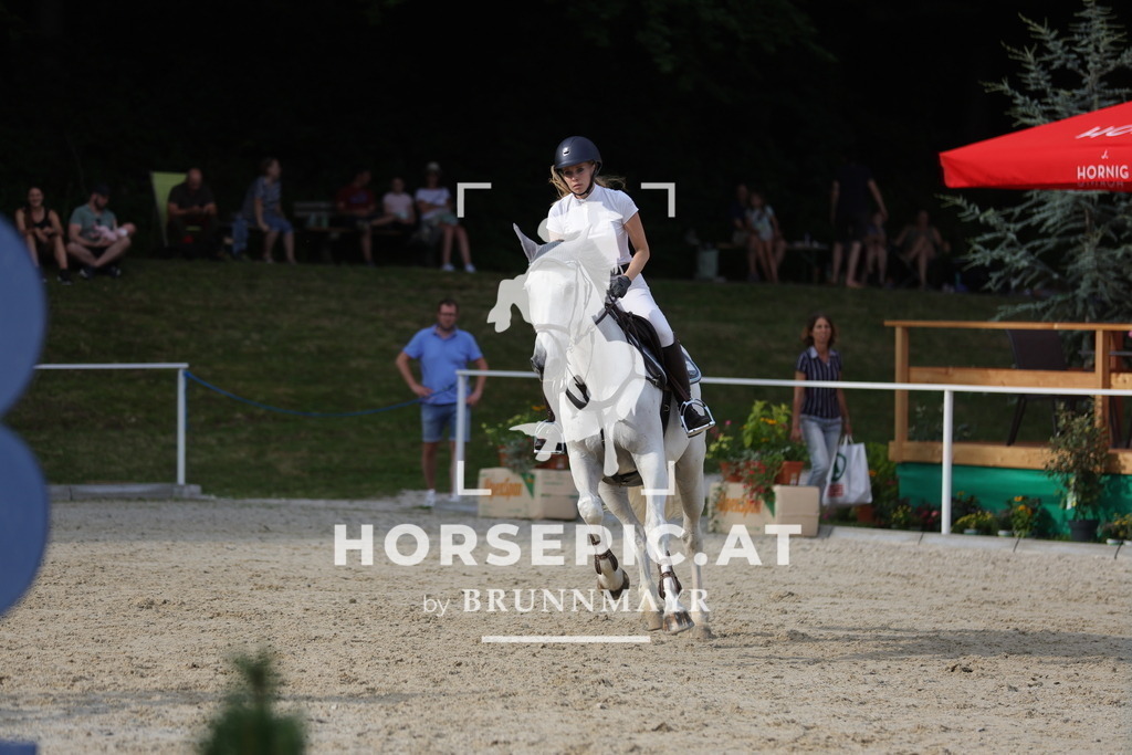 0P6A1431 | Willkommen bei Brunnmayr - Design & Fotografie – Ihrem Spezialisten für Reitturniere und Pferdeveranstaltungen in Oberösterreich, Salzburg und Bayern! Seit über 17 Jahren sind wir leidenschaftlich dabei.
