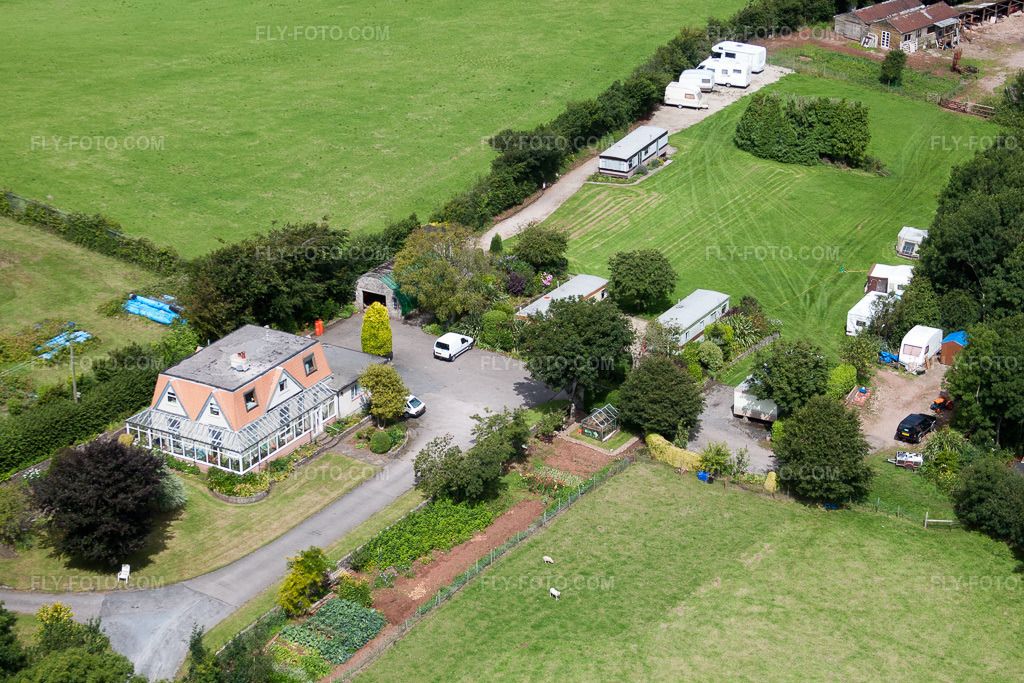Aerial view: View of the town in Marldon in the state England, Great Britain.Photo: IMG_19791.jpg taken on 07/25/2009 by Werner Riehm/FLY-FOTO.comResolution of the original: 4752 x 3168 px