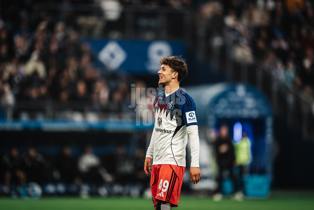 Fußball | Männer | Saison 2025/2026 | 1. Fußball-Bundesliga | 31. Spieltag | Hamburger SV vs. TSG Hoffenheim | 25.04.2026 | Otto Stange (#49, HSV)
