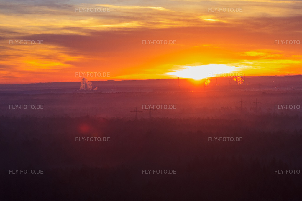 Luftbild: Sonnenaufgang über dem Bienwald in Jockgrim im Bundesland Rheinland-Pfalz in Deutschland. Foto: IMG_62970.jpg vom 20.03.2014 durch Werner Riehm/FLY-FOTO.de