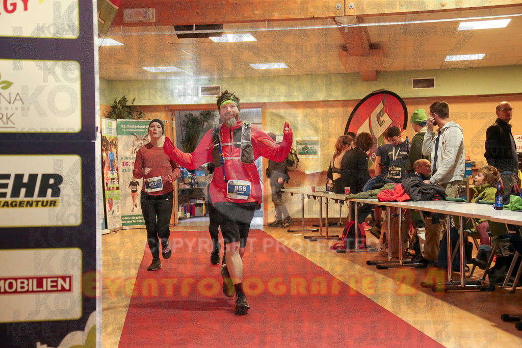 241208_1209_EX1_7393 | Sportfotografie im Rhein-Sieg Kreis, Köln, Bonn, NRW, Rheinland Pfalz, Hessen, etc. Unser Tätigkeitsfeld umfasst den Laufsport vom Volkslauf über den Marathon, Duathlon, Triathon bis zum Ultralauf wie Kölnpfad Ultra oder Schindertrail.