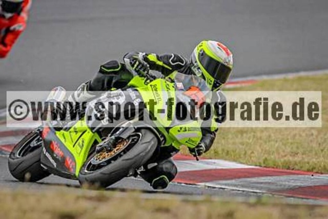 spof0883 | Professionelle Fotos von Sportveranstaltungen, aber auch Hochzeiten und anderen Events. - Realisiert mit Pictrs.com