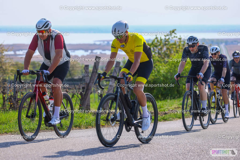 TRA_0997 | Neusiedlersee Radmarathon 2026@sportshot_your_pictrs #yourpictures#roadtowm2029 #nrm #neusiedlerseeradmarathon #neusiedlersee #neusiedlerseetourismus #burgenland #mörbisch #nrm26 #burgenlandtourismus #voglundco #poweredbyburgenlandtourismus #radsport #rad #marathon #ucigranfondo #visitburgenland #ucigranfondoworldseries