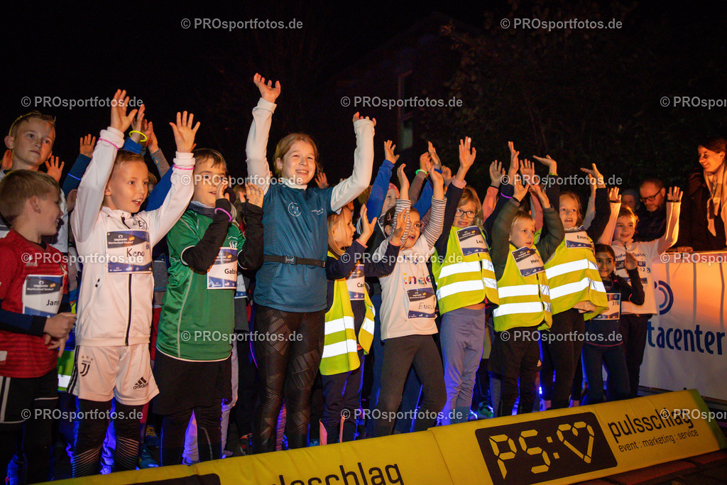 Computacenter Martinslauf Sindorf 2022 in Kerpen-Sindorf, 10.11.2022 | Impressionen vom Computacenter Martinslauf Sindorf 2022 am 10.11.2022 in Kerpen-Sindorf (Nordrhein-Westfalen).