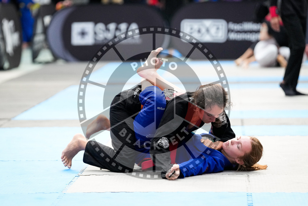 20250920PBB1149 | Athletes compete during the AJP Tour Hamburg International Jiu-Jitsu Championship, on September 20, 2025 in Hamburg, Germany. © Chiara Dazi / photoblackbelt