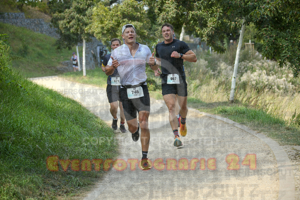 250824_1443_EX1_7290 | Sportfotografie im Rhein-Sieg Kreis, Köln, Bonn, NRW, Rheinland Pfalz, Hessen, etc. Unser Tätigkeitsfeld umfasst den Laufsport vom Volkslauf über den Marathon, Duathlon, Triathon bis zum Ultralauf wie Kölnpfad Ultra oder Schindertrail.