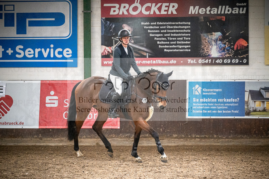 DOS_0712 | Entdecke hochwertige Reitturnierfotos von Foto Oger. Professionell, emotional und authentisch – jetzt Lieblingsmomente im Shop bestellen.Deutschlandweite Turnierfotografie. - Realisiert mit Pictrs.com