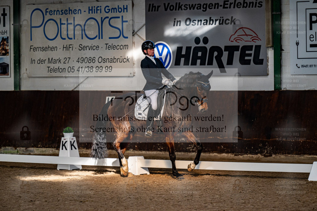 20240308-DOS_4566 | Entdecke hochwertige Reitturnierfotos von Foto Oger. Professionell, emotional und authentisch – jetzt Lieblingsmomente im Shop bestellen. - Realisiert mit Pictrs.com