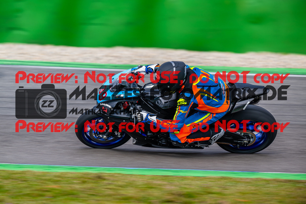 MaZZes_Fotomatrix_20240316_6007705_6753 | Fotograf Mathias Schmid
Sportfotograf,
Eventfotograf,
Hochzeitsfotograf,
Portraitfotograf